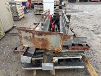 APPROX. 7.5m BI-FOLDING METAL GATE & CONTROLS - 7