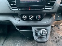 RENAULT TRAFIC SL28 BUSINESS+ SWB 2.0 BLUE DCI 130PS - 25