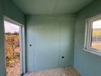 APPROX. 10.9ft x 9ft UNUSED INSULATED MODERN GARDEN ROOM / OFFICE - 12