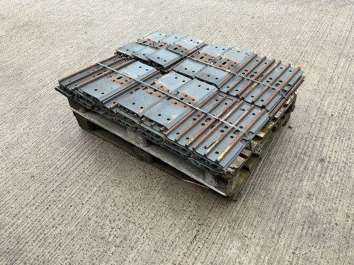 APPROX. 42No. 450mm TRACK PADS