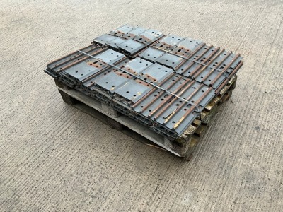 APPROX. 42No. 450mm TRACK PADS