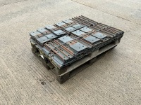 APPROX. 42No. 450mm TRACK PADS - 7