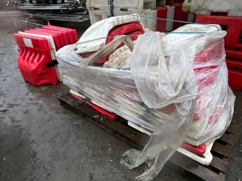 APPROX. 25No. ASSORTED PLASTIC BARRIERS