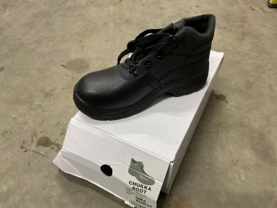 UNUSED SIZE 4 WORKBOOTS