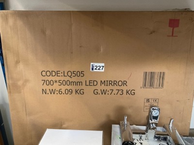 APPROX. 500x700 LED MIRROR