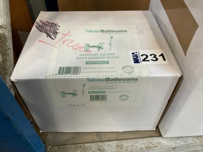 DECK-MOUNTED BATH SHOWER MIXER KIT IN CHROME