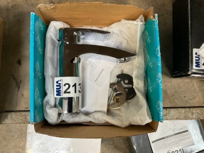 EX-DISPLAY VADO BASIN MONO MIXER IN CHROME