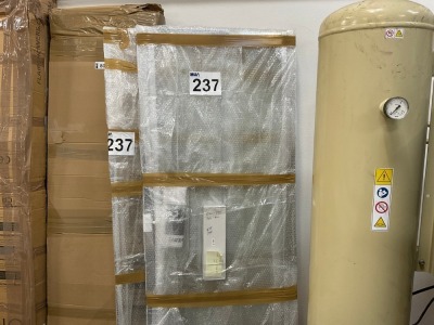 VERVE 800 BIFOLD CHROME SHOWER ENCLOSURE & VERVE 900 SIDE PANEL IN CHROME