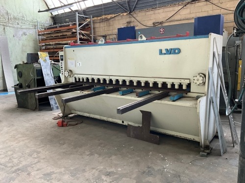 LVD HST31/13 3.1m X 13mm 3 PHASE GUILLOTINE