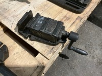 APPROX. 200mm ENGINEER'S VICE