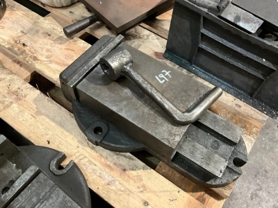 APPROX. 350mm ENGINEER'S VICE
