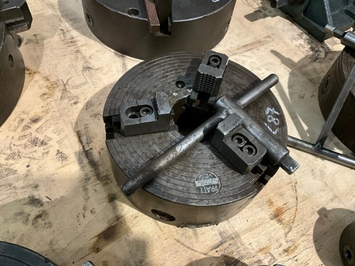 APPROX. 235mm 3 JAW CHUCK