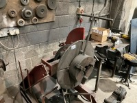 240v METAL TURNTABLE & ROLLER STAND - 5