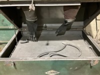 KWIKWAY 240v SANDBLASTING CABINET - 3