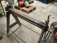 APPROX. 950mm MANUAL ROLLERS - 2
