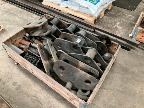 PALLET LOT TO INC. ASSORTED METAL BOGIE PARTS & PINS