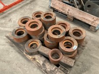 PALLET LOT TO INC. ASSORTED MACHINE ROLLING METAL WHEELS