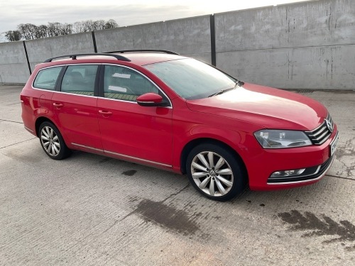 VOLKSWAGEN PASSAT BLUE MOTION TECH HIGHLINE 2.0 TDI ESTATE