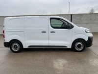 VAUXHALL VIVARO 2700 DYNAMIC L1 H1 1.5D 100PS - 26