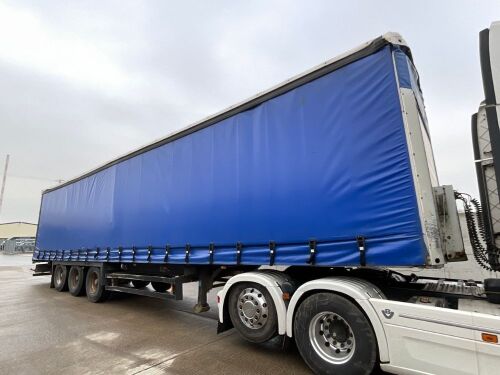 SCHMITZ 45ft 39 TON TRI AXLE CURTAINSIDER ON AIR