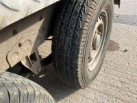 APPROX. 9ft x 4.6ft IFOR WILLIAMS 2700KGS TWIN AXLE BEAVERTAIL PLANT TRAILER - 8