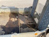 APPROX. 9ft x 4.6ft IFOR WILLIAMS 2700KGS TWIN AXLE BEAVERTAIL PLANT TRAILER - 11