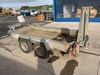 APPROX. 9ft x 4.6ft IFOR WILLIAMS 2700KGS TWIN AXLE BEAVERTAIL PLANT TRAILER - 12