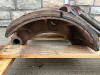 RELINED SCANIA BRAKE SHOES & SPARE PAD - 3