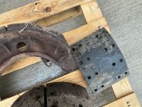 RELINED SCANIA BRAKE SHOES & SPARE PAD - 4
