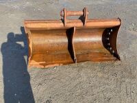 APPROX. 6ft SHUGH BUCKET TO SUIT 20 TON MACHINE - 4