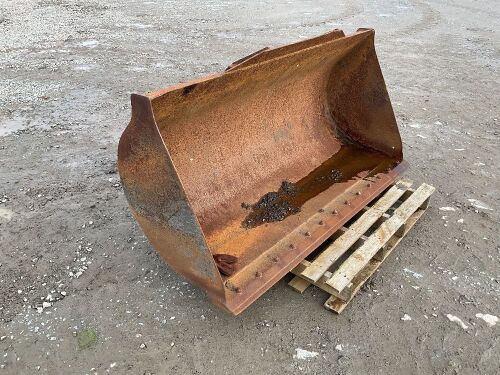APPROX. 5.6ft BUCKET TO SUIT JCB TELESCOPIC FORKLIFT
