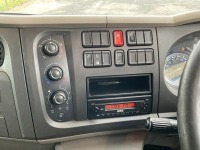 DAF LF220 EURO 6 4X2 18 TON CURTAINSIDER - 36