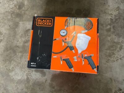 UNUSED BLACK & DECKER 4 PC AIR KIT