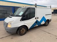 FORD TRANSIT 300 SWB FWD 2.2 TDCI 125PS LOW ROOF VAN - 4