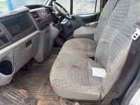FORD TRANSIT 300 SWB FWD 2.2 TDCI 125PS LOW ROOF VAN - 8
