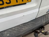 FORD TRANSIT 300 SWB FWD 2.2 TDCI 125PS LOW ROOF VAN - 17