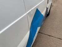 FORD TRANSIT 300 SWB FWD 2.2 TDCI 125PS LOW ROOF VAN - 22