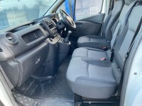 RENAULT TRAFIC SL28 BUSINESS+ ENERGY SWB 2.0 DCI 120PS - 7