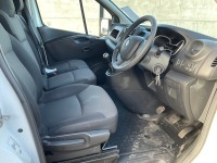 RENAULT TRAFIC SL28 BUSINESS+ ENERGY SWB 2.0 DCI 120PS - 17