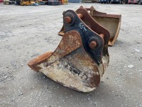 APPROX. 2ft JCB TOOTHLESS DIGGING BUCKET TO SUIT 13 TON MACHINE - 7