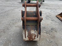 APPROX. 2ft JCB TOOTHLESS DIGGING BUCKET TO SUIT 13 TON MACHINE - 8