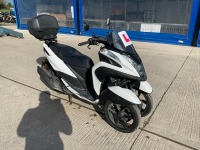 YAMAHA MWS125-A TRICITY 125 PETROL 3 WHEELED URBAN SCOOTER - 7