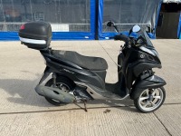 YAMAHA MWS125-A TRICITY 125 PETROL 3 WHEELED URBAN SCOOTER&nbsp; - 6