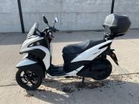 YAMAHA MWS125-A TRICITY 125 PETROL 3 WHEELED URBAN SCOOTER - 2