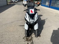 YAMAHA MWS125-A TRICITY 125 PETROL 3 WHEELED URBAN SCOOTER - 8