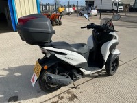 YAMAHA MWS125-A TRICITY 125 PETROL 3 WHEELED URBAN SCOOTER - 5