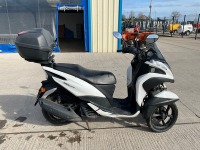 YAMAHA MWS125-A TRICITY 125 PETROL 3 WHEELED URBAN SCOOTER - 6