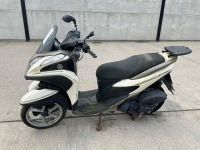 YAMAHA MWS125-A TRICITY 125 PETROL 3 WHEELED URBAN SCOOTER - 2
