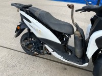 YAMAHA MWS125-A TRICITY 125 PETROL 3 WHEELED URBAN SCOOTER - 9