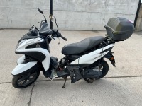 YAMAHA MWS125-A TRICITY 125 PETROL 3 WHEELED URBAN SCOOTER - 2